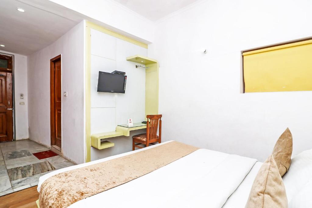 Двухместный (Бюджетный двухместный номер с 1 кроватью), OYO 3349 Hotel Anoop