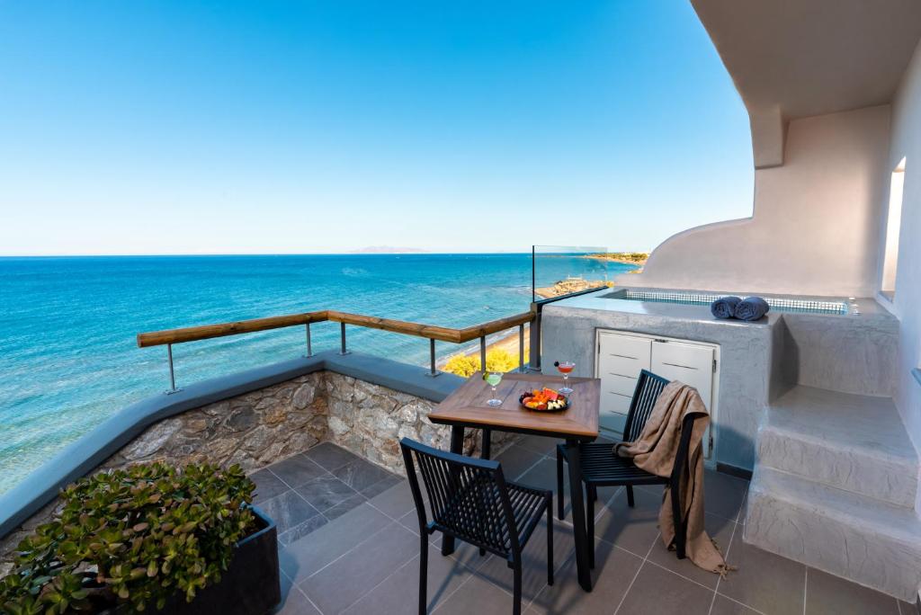 Neoma Luxury Suites photo 1