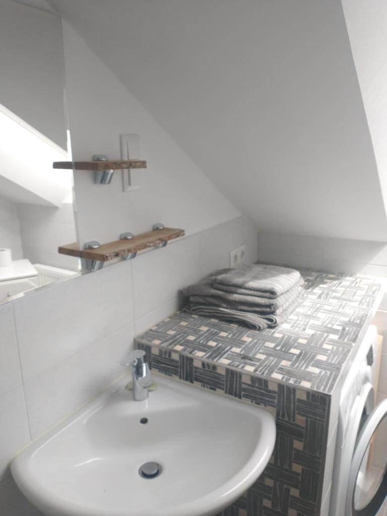 Bad Aibling City Apartment DG - Tap to explore photos