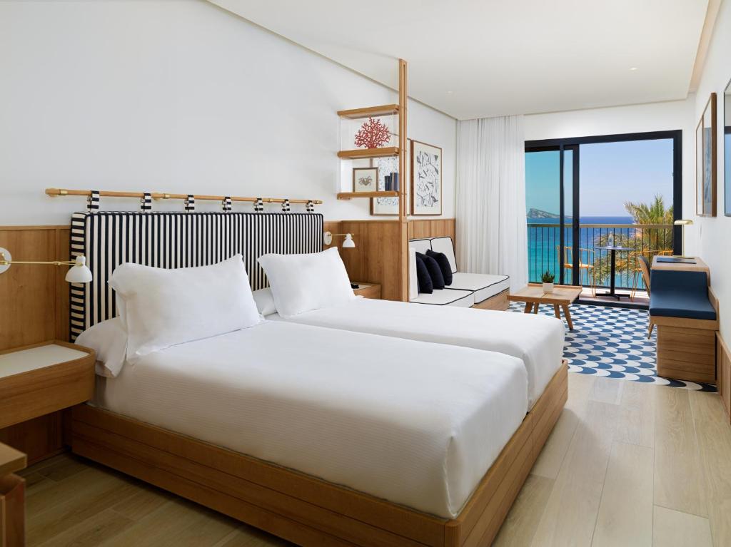 H10 Porto Poniente 4* Sup photo 1