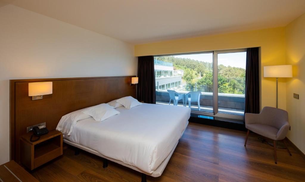 Hotel Thalasso Cantabrico Las Sirenas photo 3