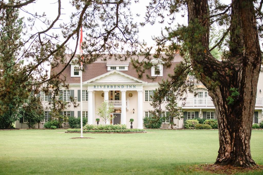 Riverbend Inn & Vineyard photo 1