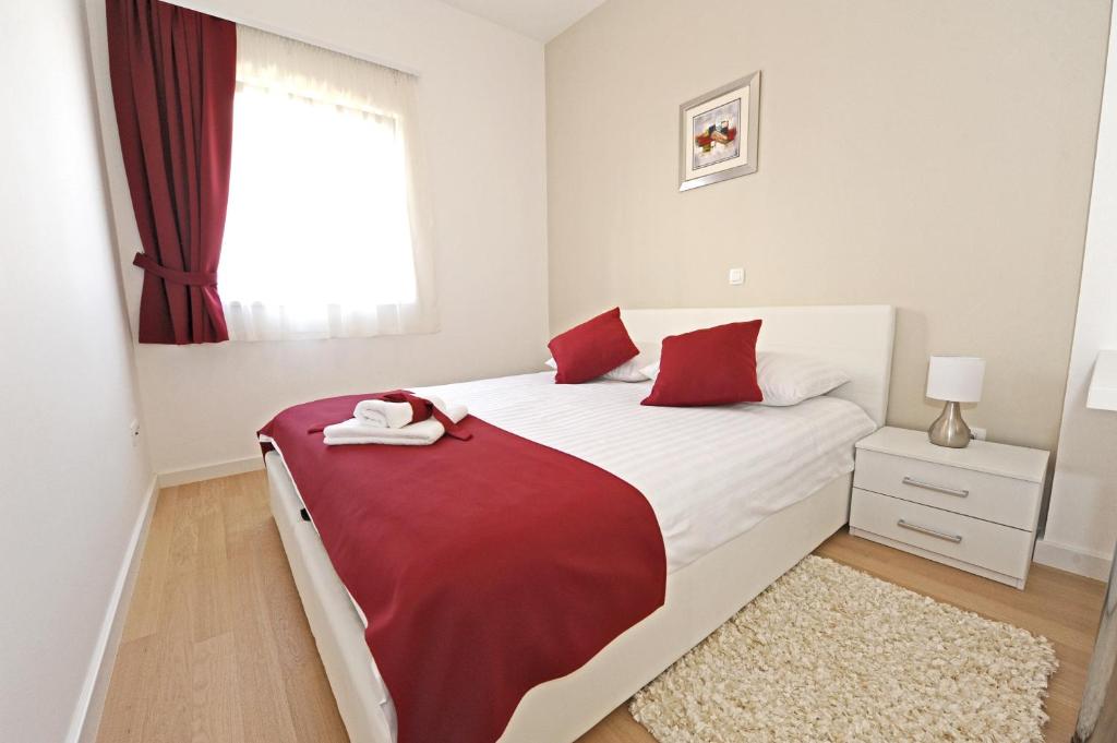 Apartments Villa Violet photo 4