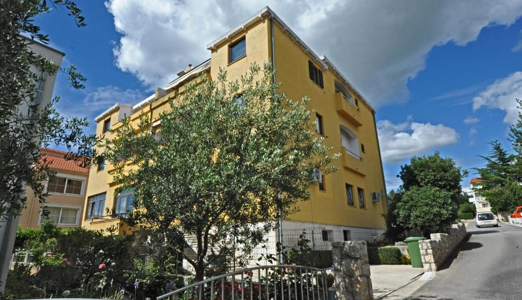 Apartments Villa Violet photo 1