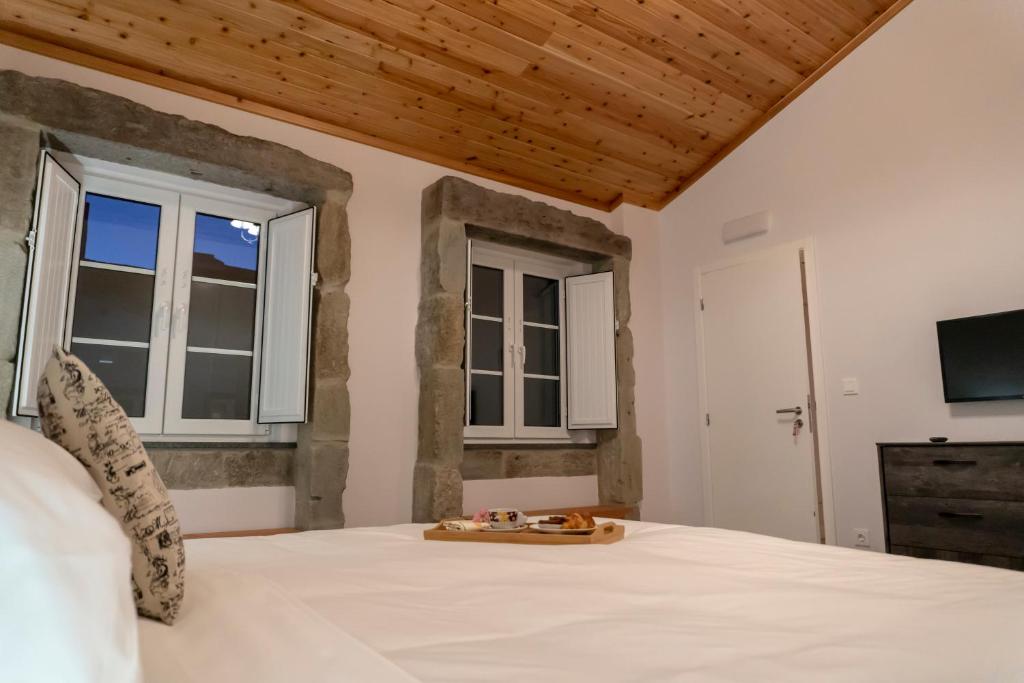 Penthouse Peaks - Casa Sao Joao -4 Star Tourist Apartments photo 3
