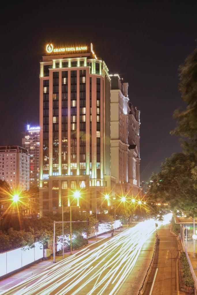 Сьюит (Люкс «Гранд»), Grand Vista Hanoi