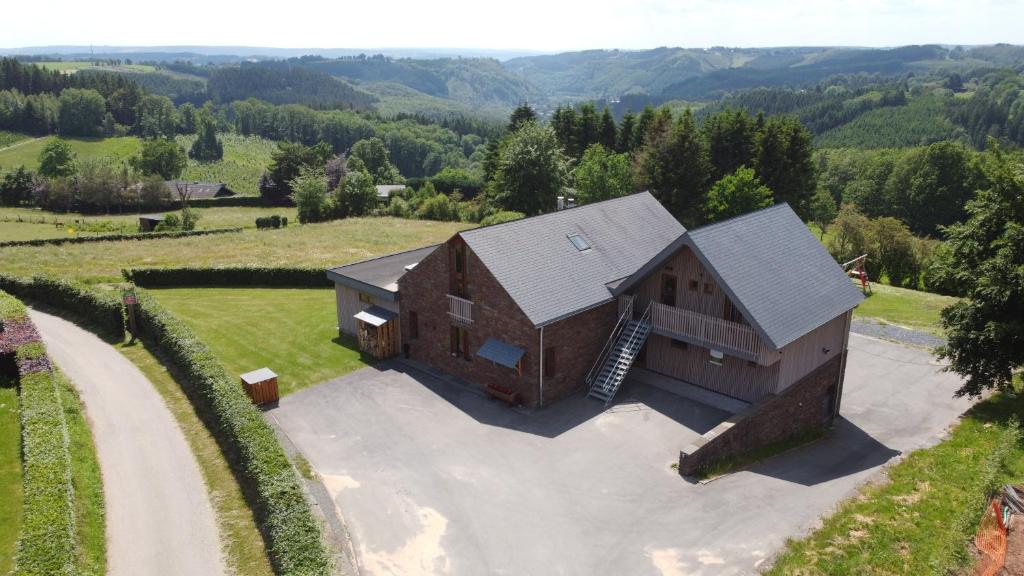 Les Loneux 27 pers, Malmedy - vue incroyable - wellness, billard, Home cinema photo 3