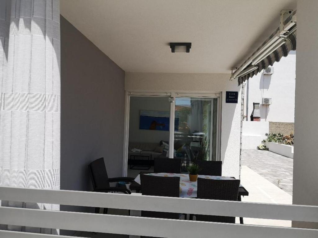 Apartment Lola photo 4