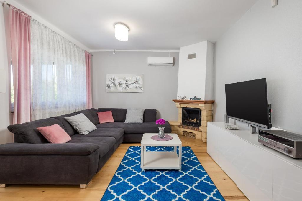 Touch of happiness apartment photo 1