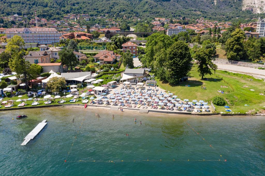 Baveno Beach - Charming Flat With Garden photo 2