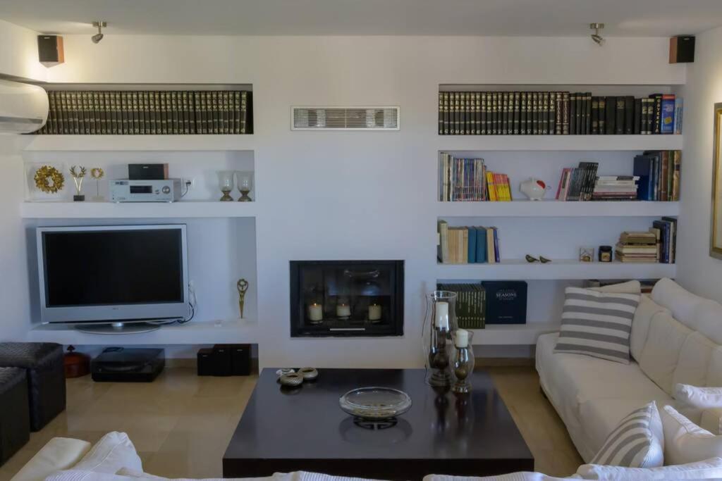 NEW!! Enjoy the Sea View at Fully Equipped 2BR House photo 2