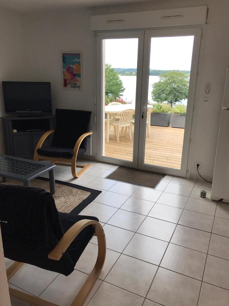 Maison bord de Lac de Pareloup photo 3