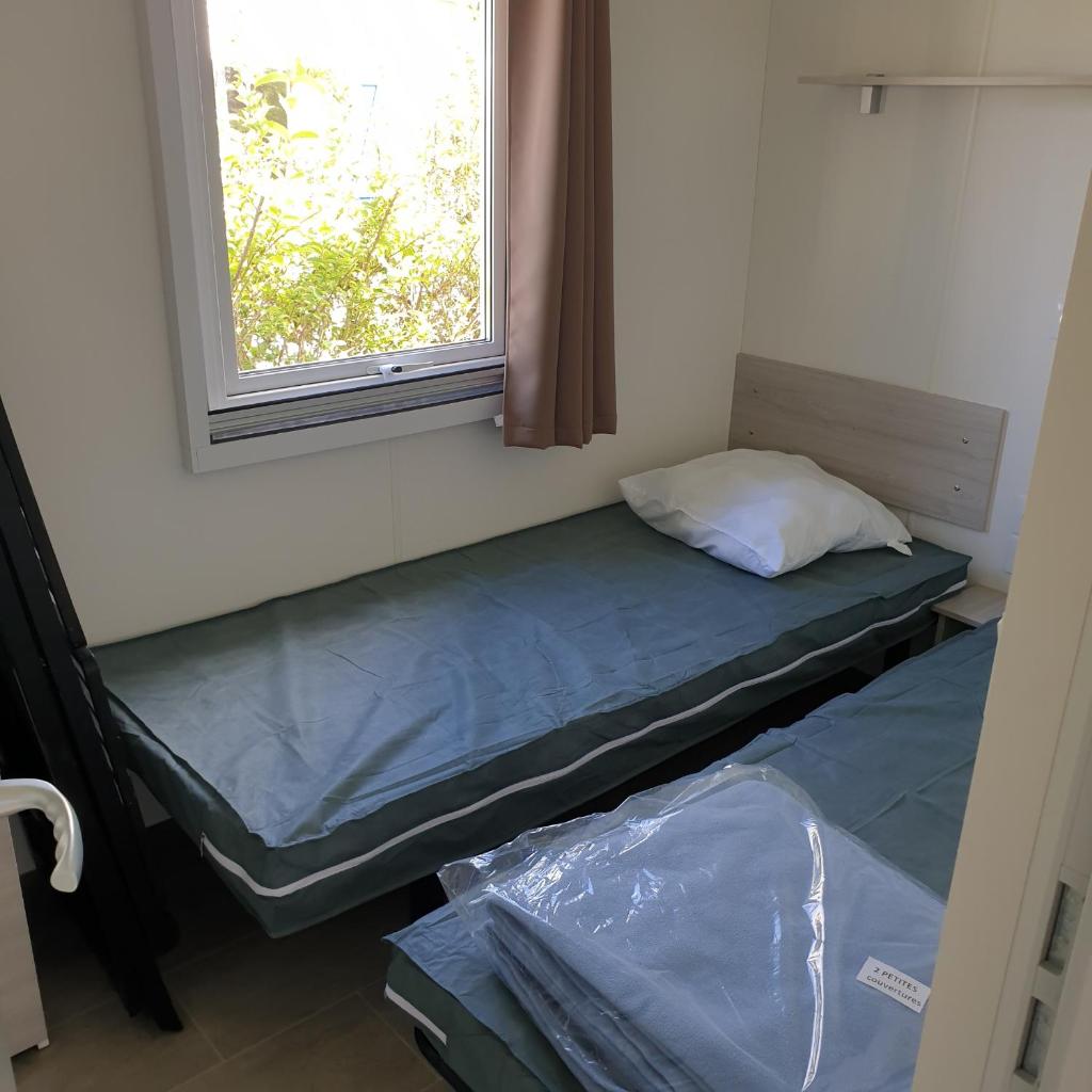 Mobil home 2020 3ch + clim , équipé 4* , vendée photo 2