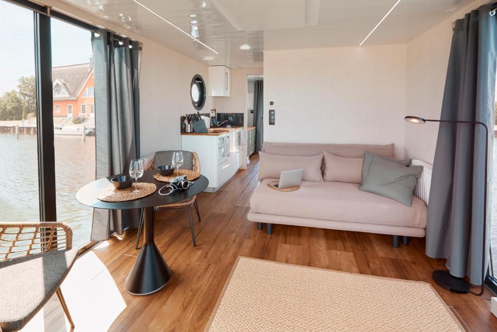 Hausboote und Fewo Vieregge photo 2