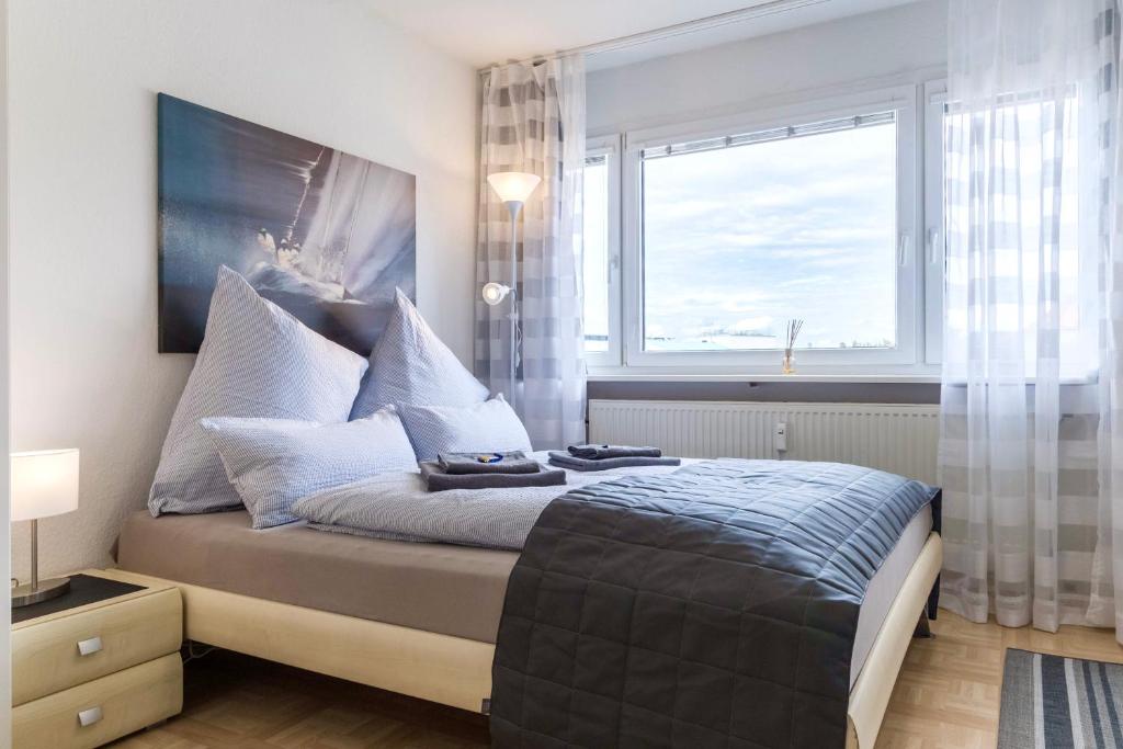 Auszeit Apartment DOWNTOWN im Herzen der Innenstadt - am Hafen und am Bodenseeradweg - schnelles Internet, für bis zu 2 Personen photo 1