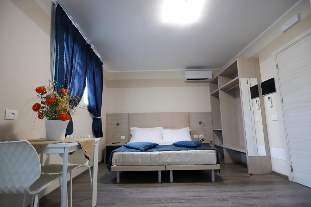 HOME HOTEL photo 2