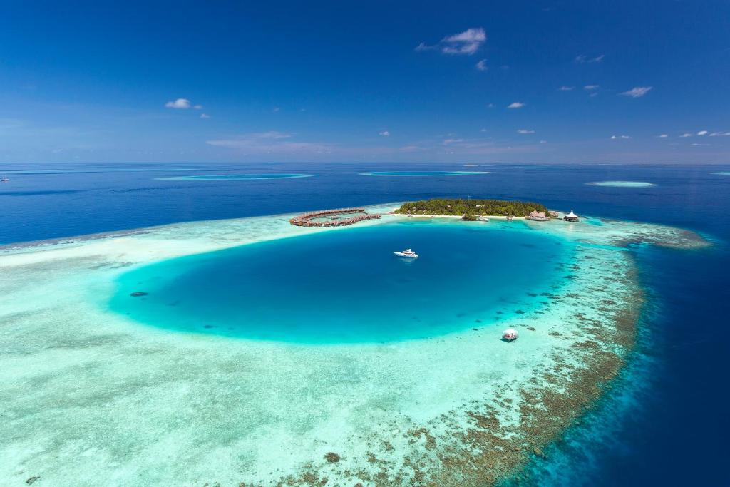 Baros Maldives photo 2