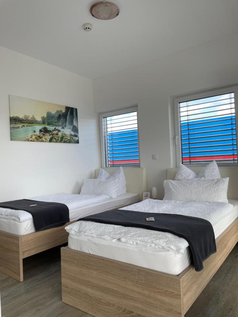 TWT Motel photo 3