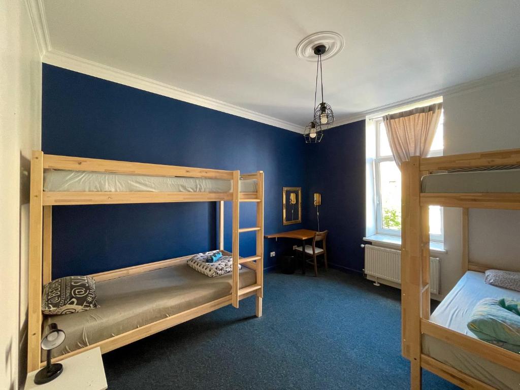 Номер (Кровать в общем 4-местном номере для мужчин и женщин), Cinnamon Sally Backpackers Hostel