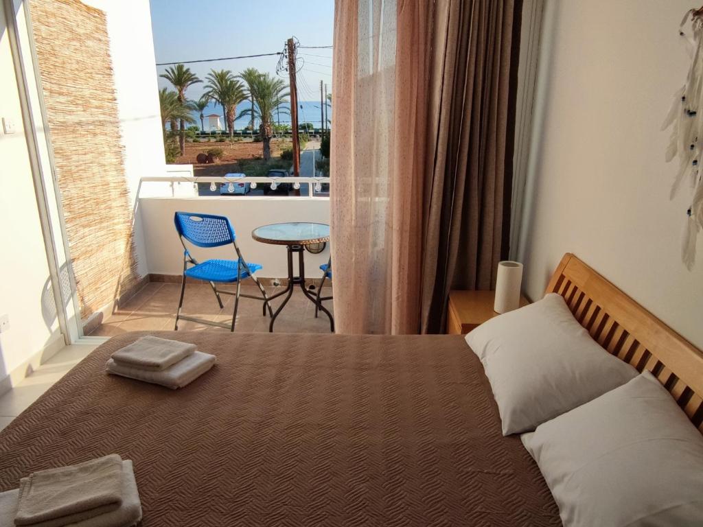 Mediterranean Seaside Authentic Beach House photo 3