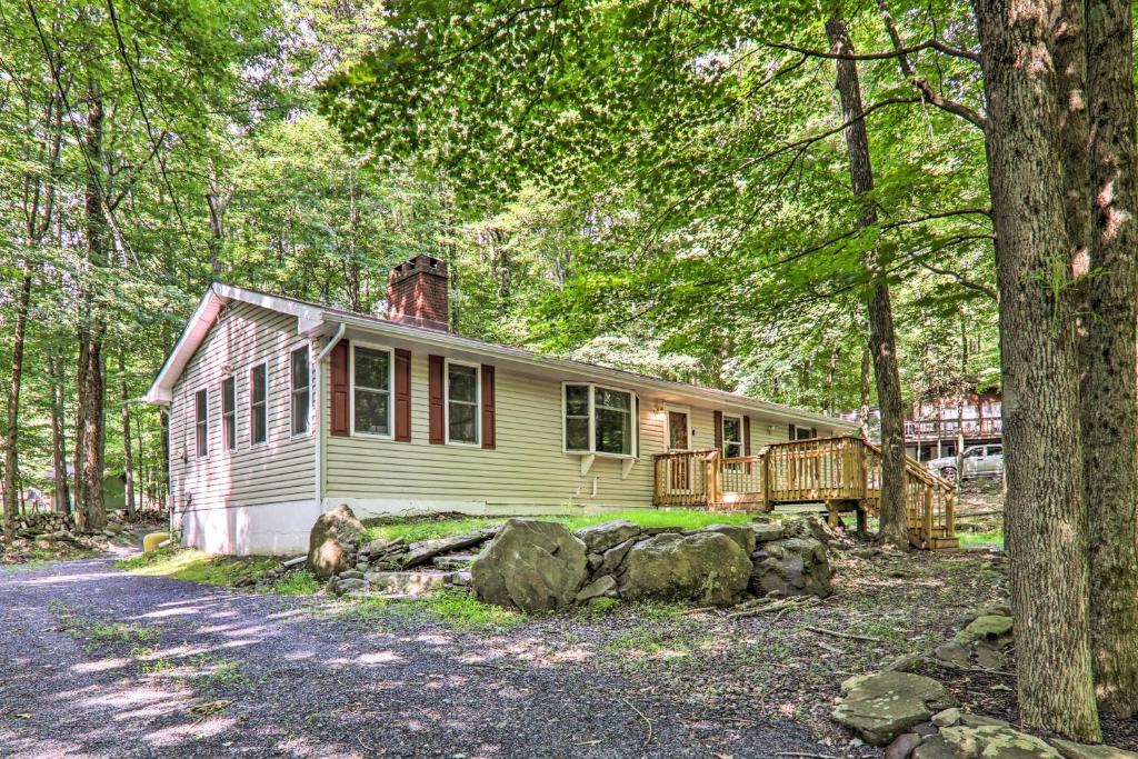 Cabin in Lake Locust Village with Fire Pit and Sauna! photo 2