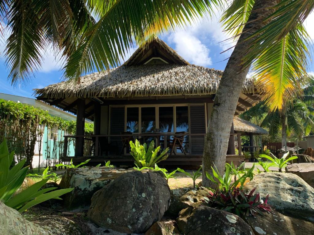 Muri Beach Hideaway - Adults Only photo 3