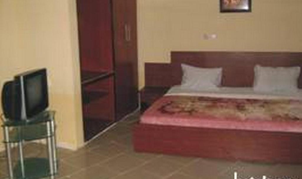 Room in Apartment - Ade Super Hotel Single photo 3