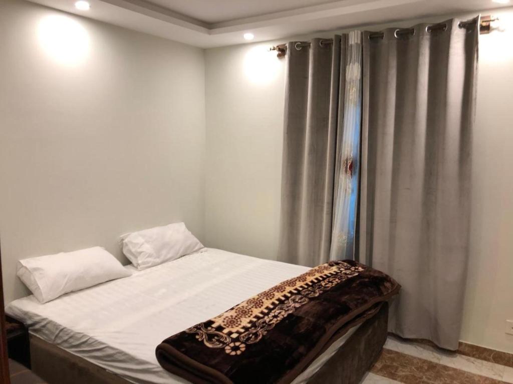 Hotel Silver Oaks photo 3