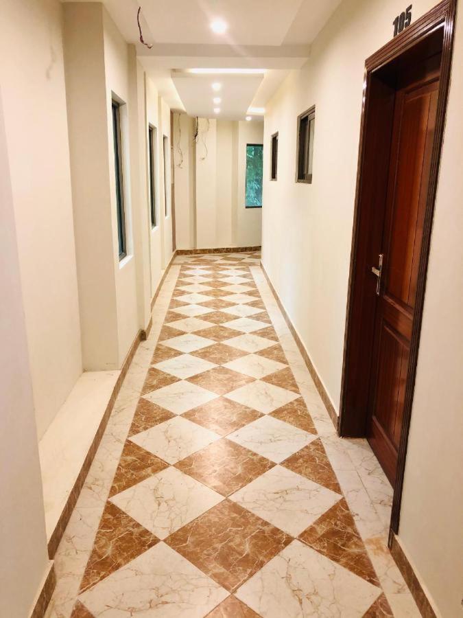 Hotel Silver Oaks photo 4