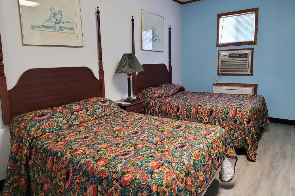 Budget Inn Fairmont photo 1