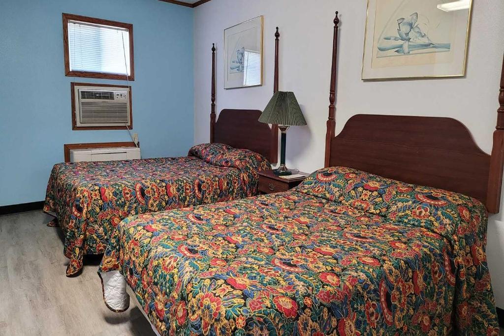 Budget Inn Fairmont photo 2