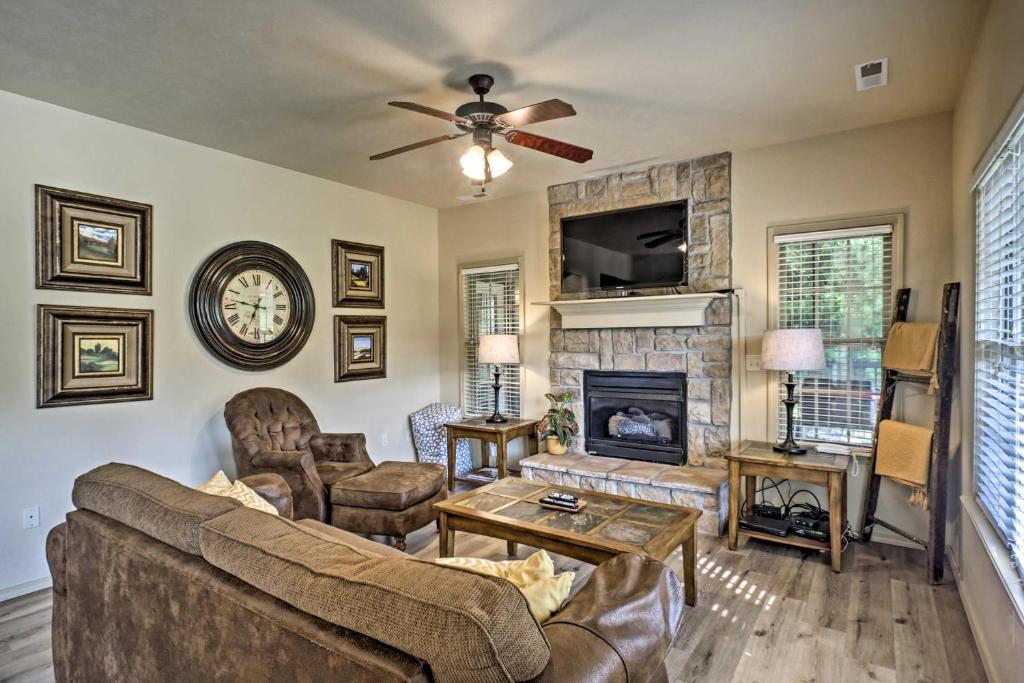 Branson West Villa with Golf Course View and Pool!