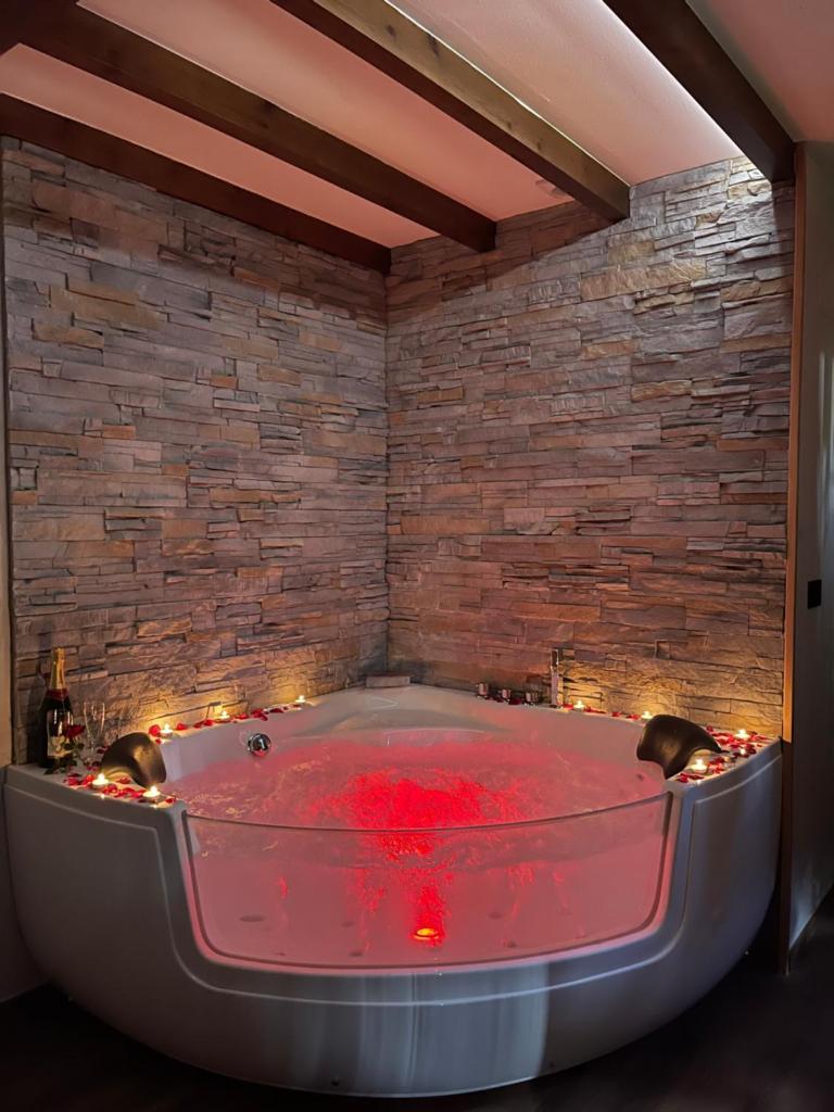 La Era de Lario habitación con Jacuzzi photo 2