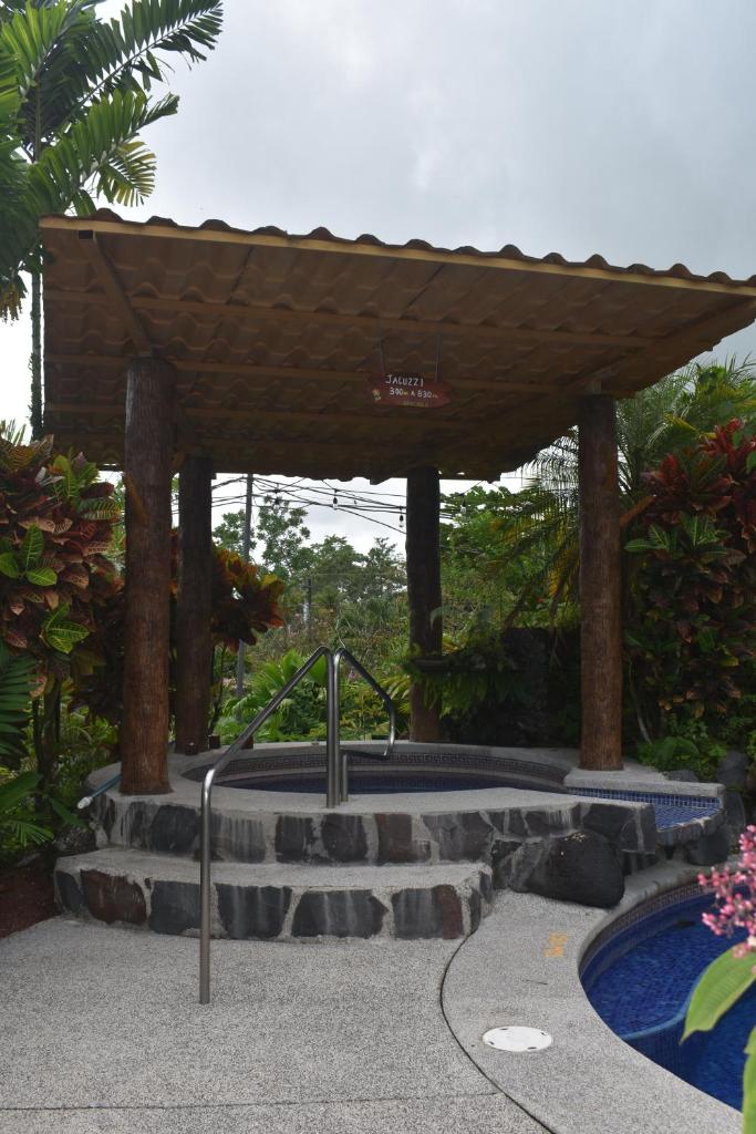 Hotel Roca Negra Del Arenal photo 3