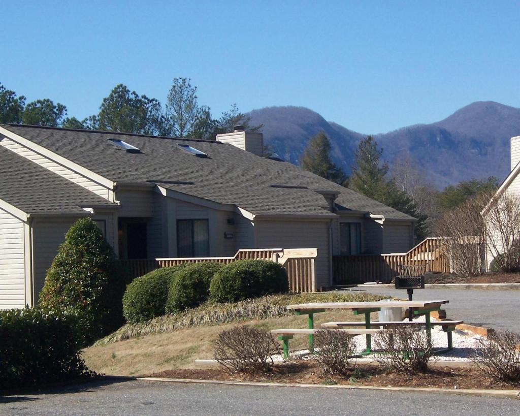 Fairways of the Mountain image
