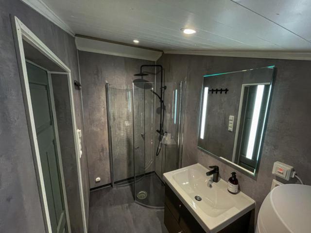 Stall-loftet, Aastrøen gård, Vingelen photo 1