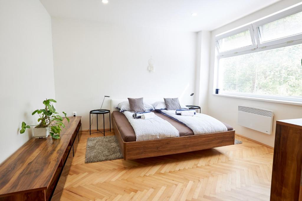 Сьюит (Люкс с видом на озеро), Penzion Kozí Horka u Brněnské přehrady