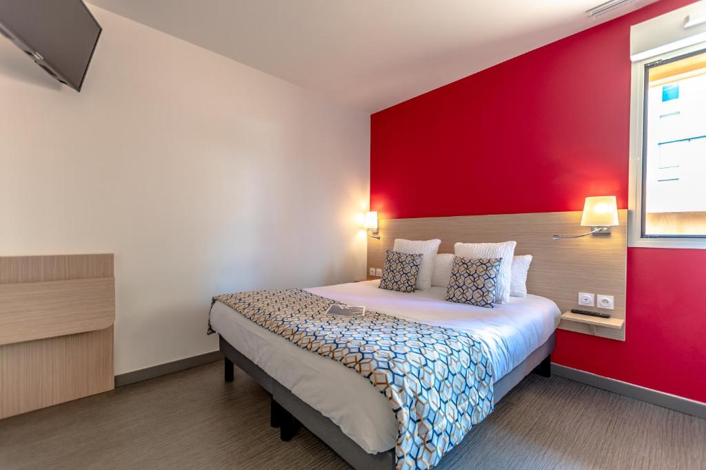 Sure Hotel by Best Western Saint-Raphael Le Dramont - Tap to explore photos