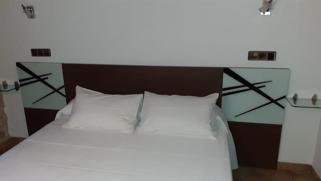 HOTEL EL CASTELL photo 2