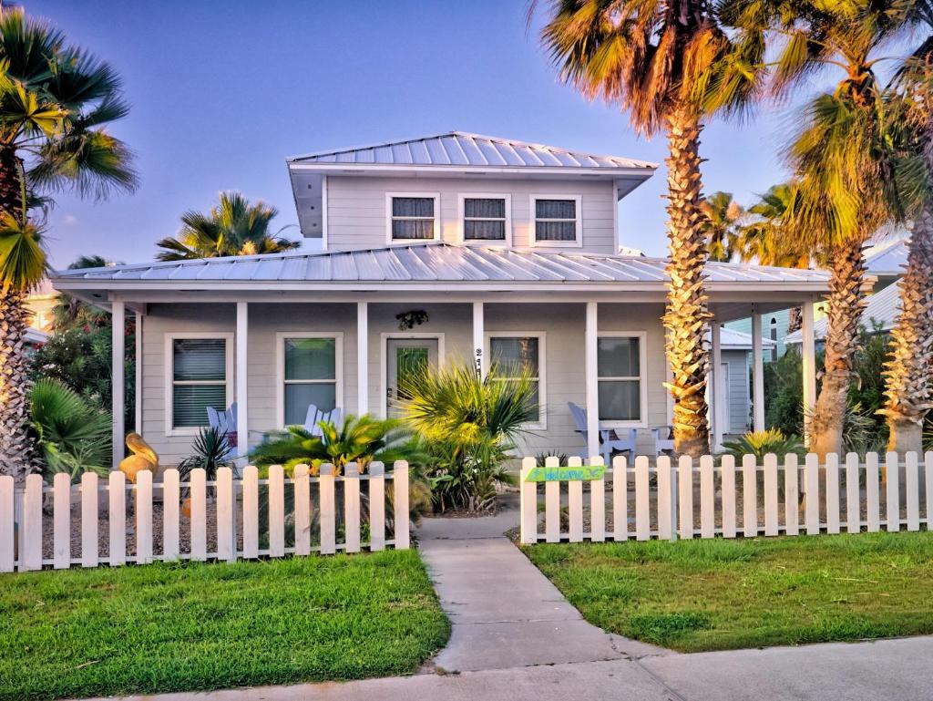 Port Aransas Escapes - My happy place MR211 image