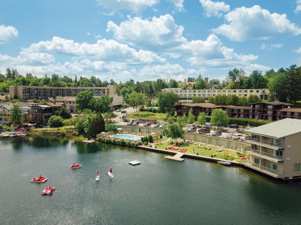 High Peaks Resort image