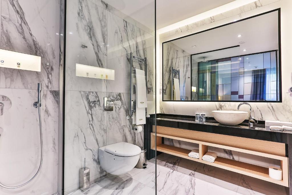 Двухместный (Стандартный двухместный номер с 1 кроватью), Hotel Square