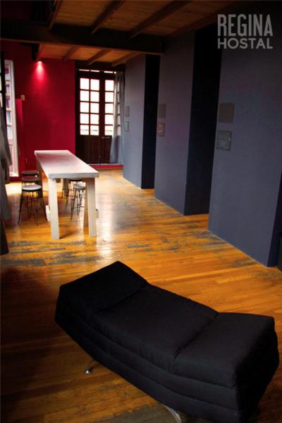 Номер (Односпальная кровать в общем номере для женщин), Hostal Regina
