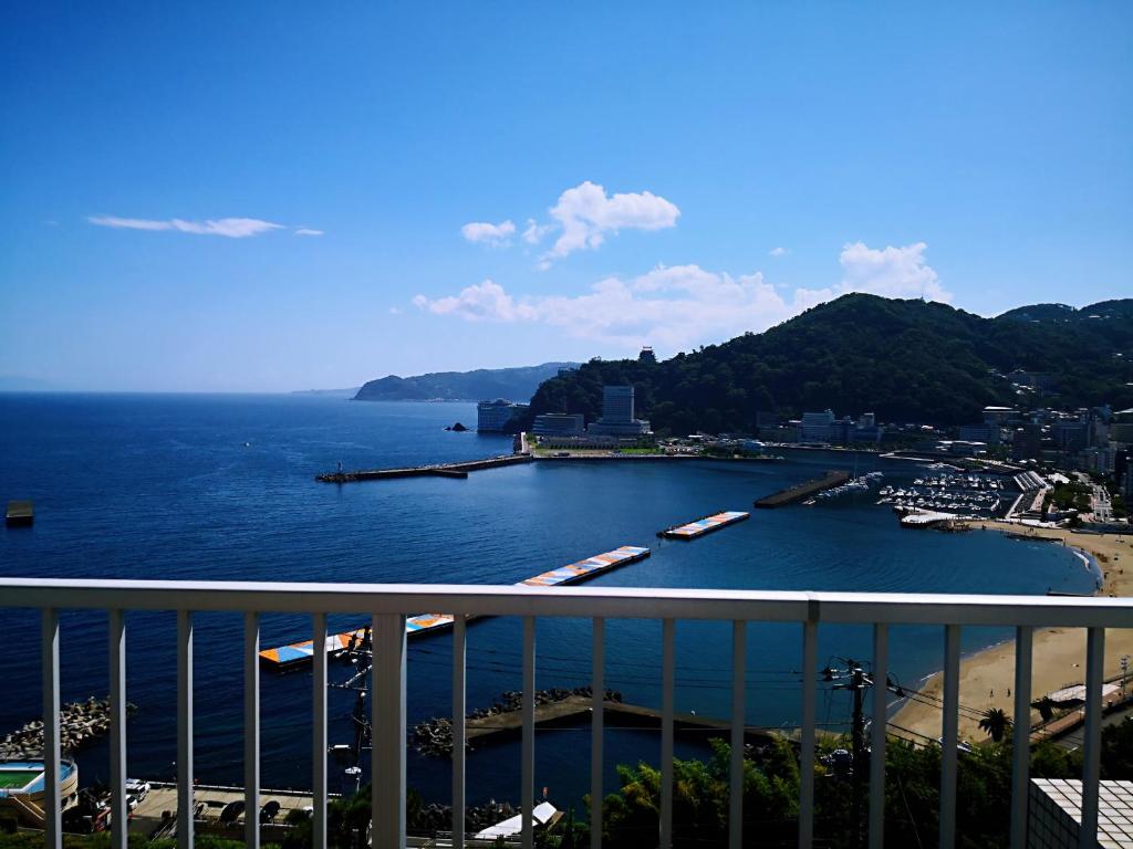 Atami Onsen Guest House Megumi photo 2
