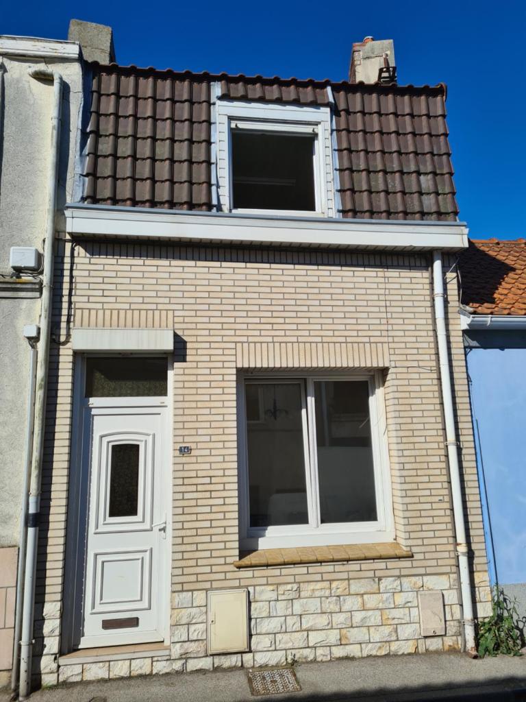 "Les Embruns" Maison meublée, proche de la mer