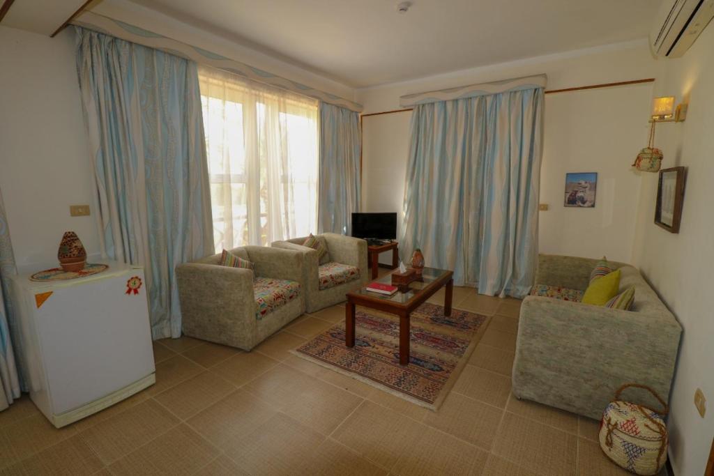 Сьюит (Люкс с кроватью размера «king-size» и видом на море), Acacia Dahab Hotel