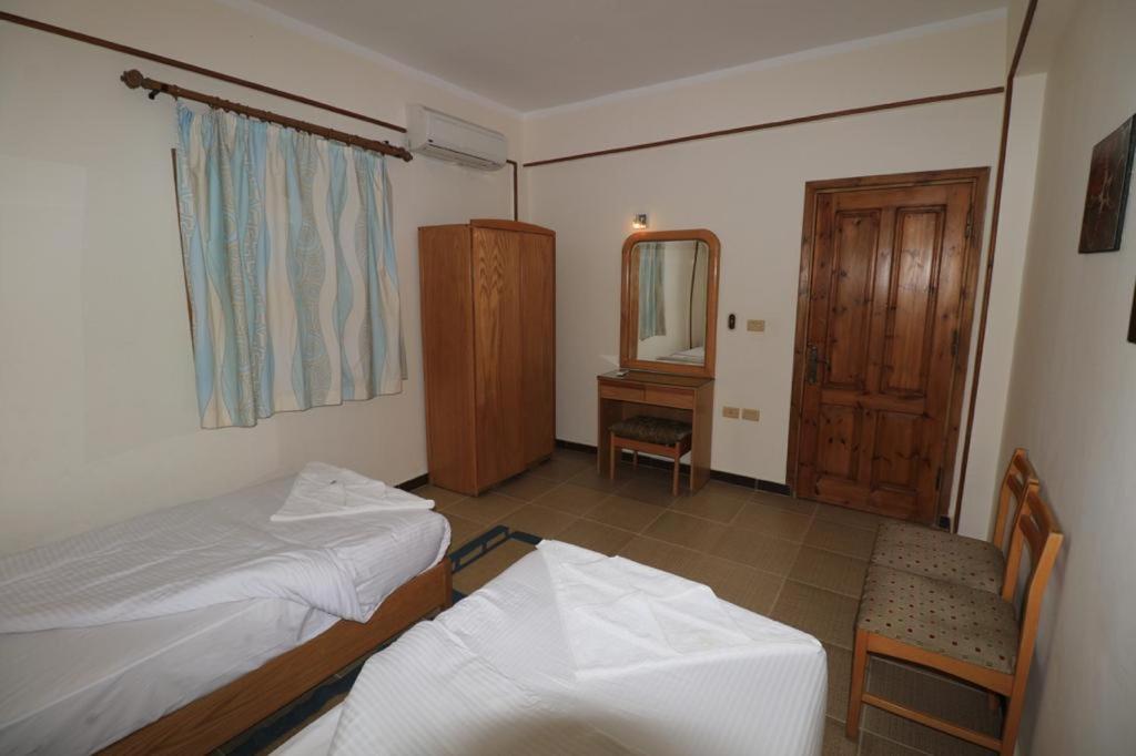 Сьюит (Люкс с кроватью размера «king-size» и видом на море), Acacia Dahab Hotel
