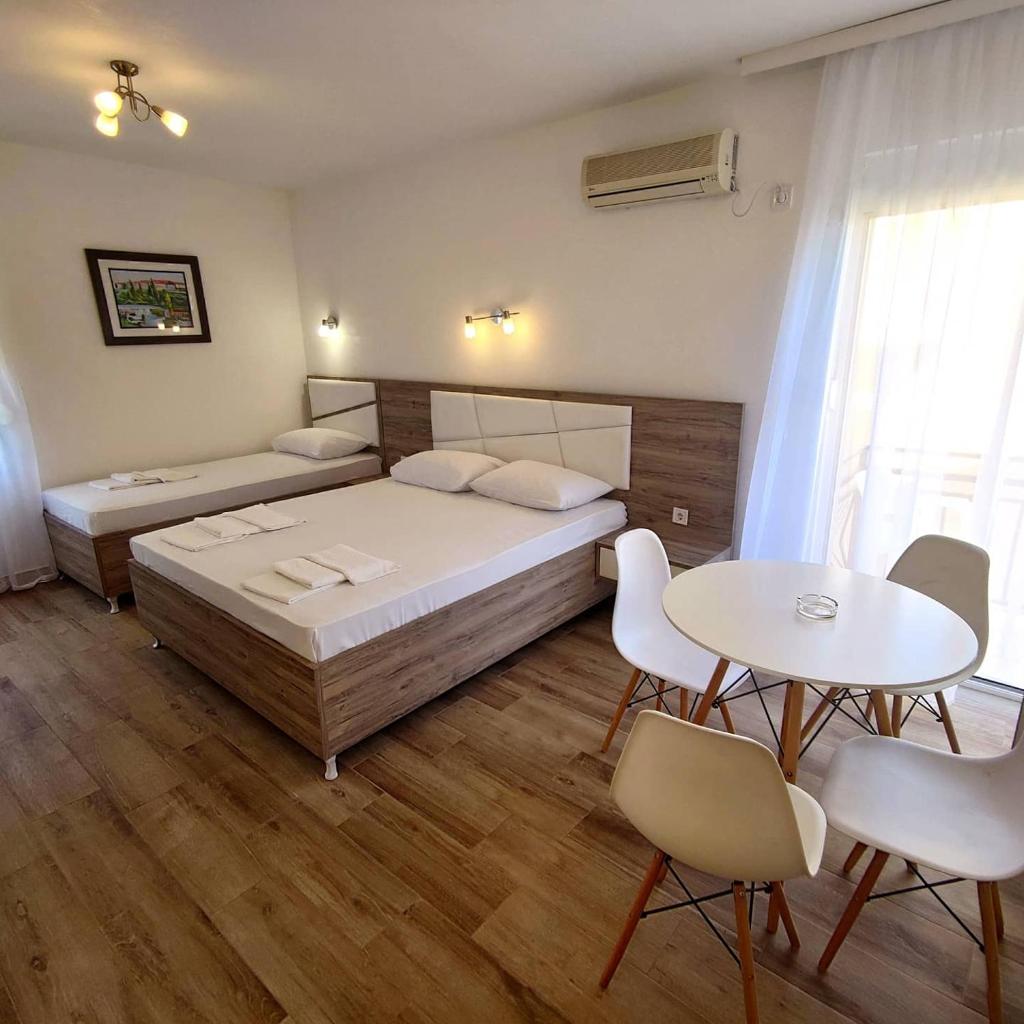 Апартаменты (Апартаменты-студио), Apartments and Rooms Sole Mar