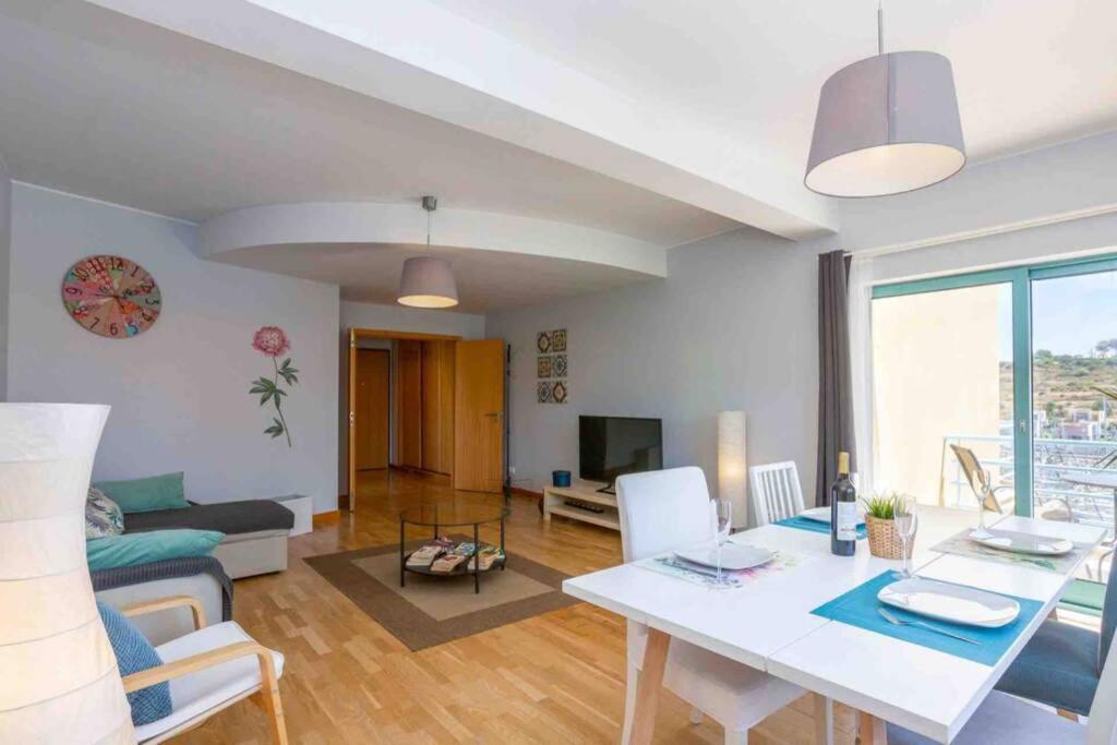 Admirable 1 bedroom Marina view apt. Albufeira photo 3