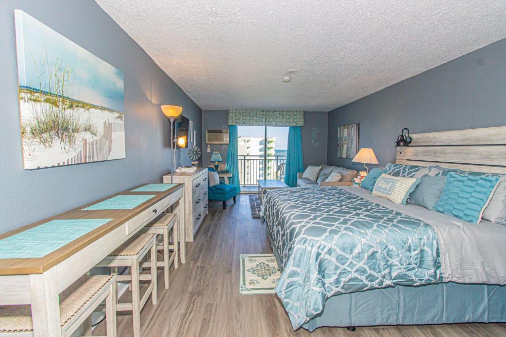 Completely Renovated King Suite Perfect for 4! Sea Mist 51306 image